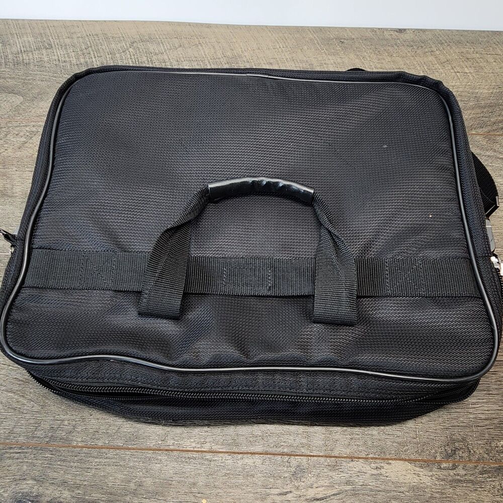 Kenneth Cole Reaction EZ-Scan 17" R-Tech Laptop Messenger Bag Black - Picture 9 of 12